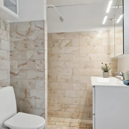 Stunning In With Wifi Гиллеляйе